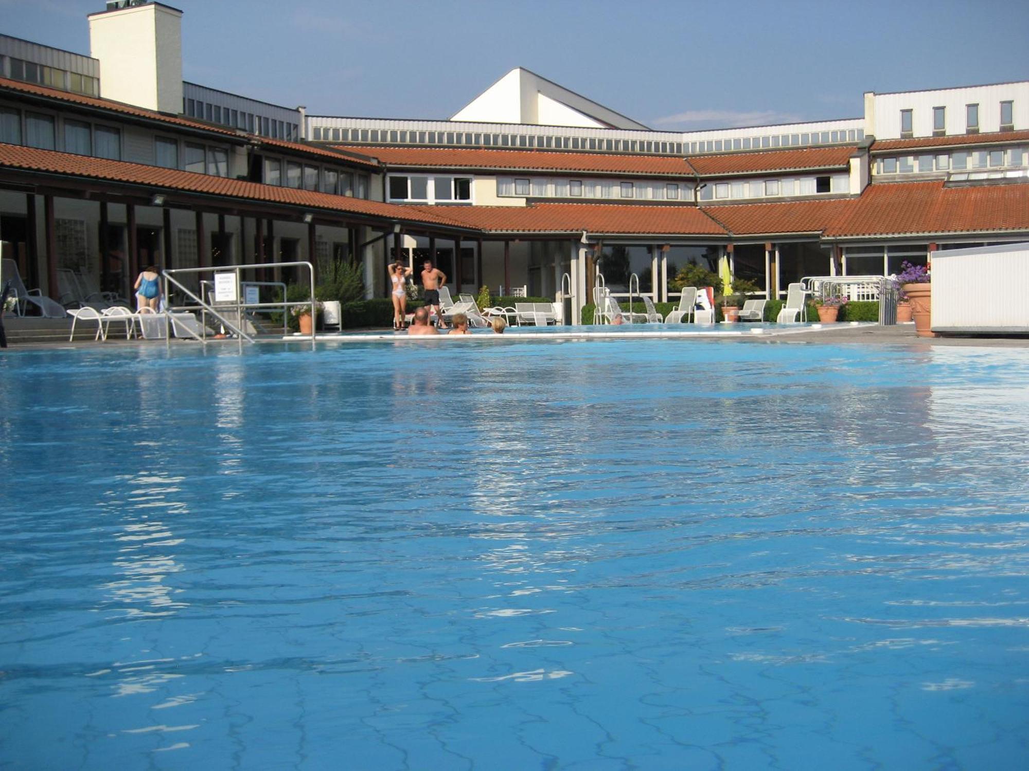 Apparthotel Minerva Diana Octavia Бад-Геггинг Экстерьер фото