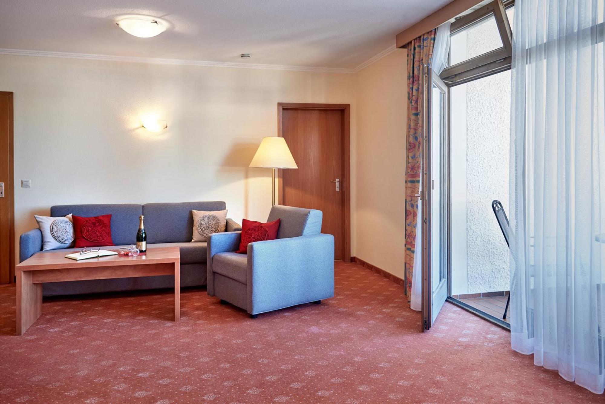 Apparthotel Minerva Diana Octavia Бад-Геггинг Экстерьер фото