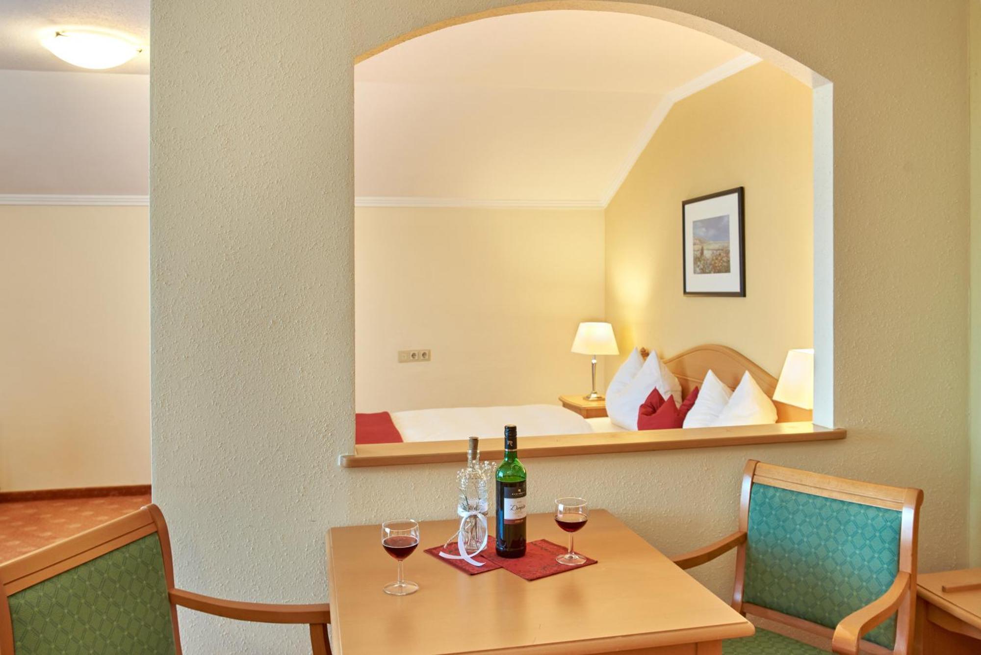 Apparthotel Minerva Diana Octavia Бад-Геггинг Экстерьер фото