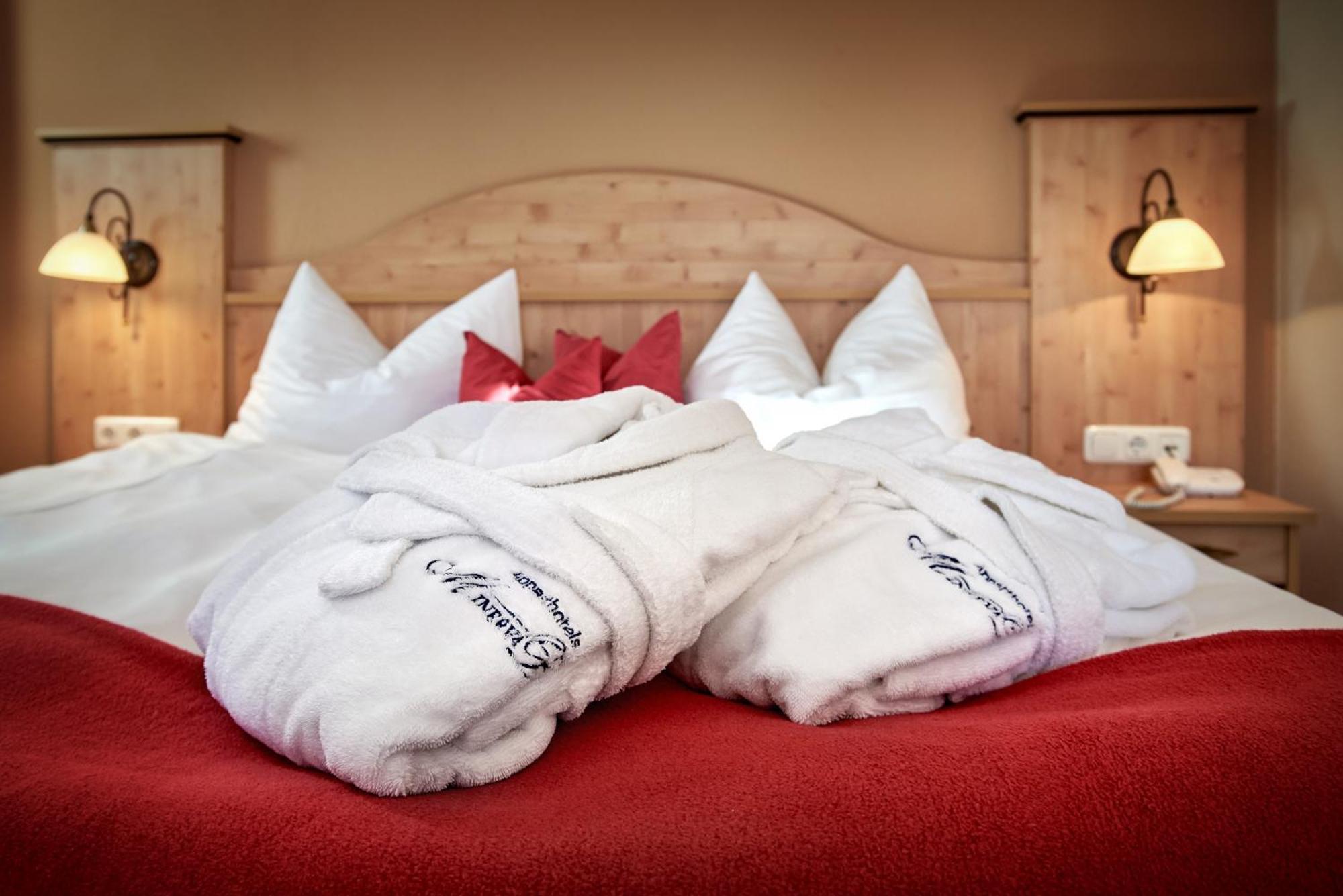 Apparthotel Minerva Diana Octavia Бад-Геггинг Экстерьер фото